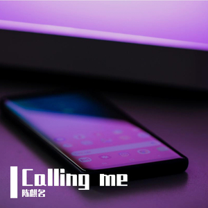 女生让男生看她的小笼包
